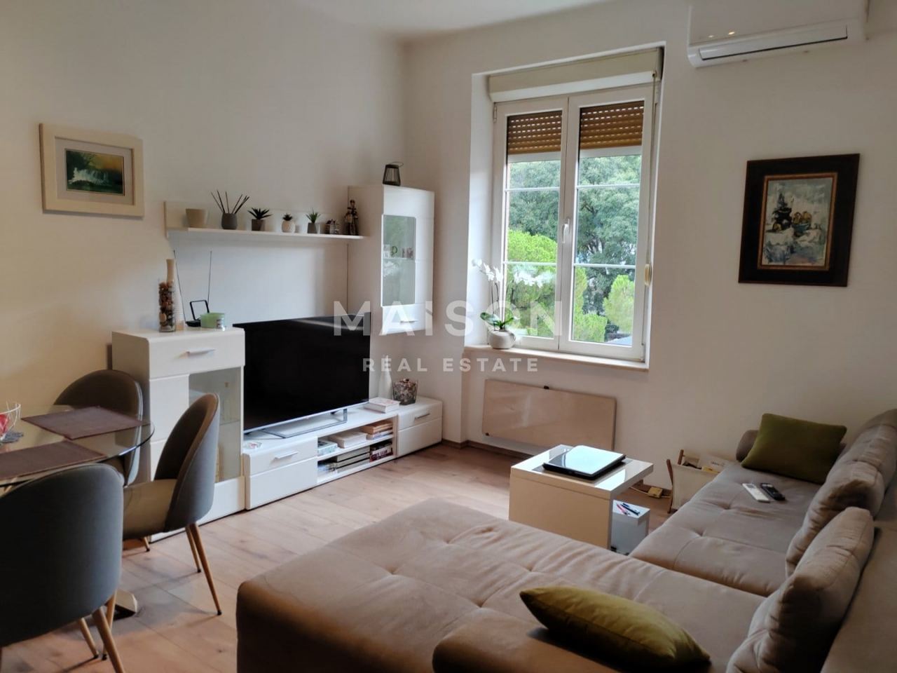 Stan u Rijeci, 65.6m², 2 sobe