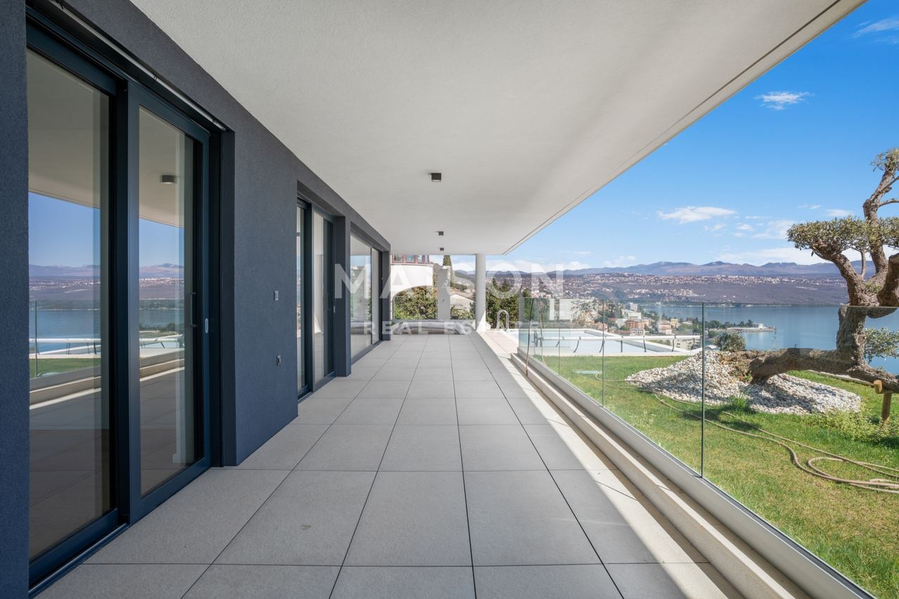 Appartamento u Opatiji, 251.18m², 3 sobe, slika 2