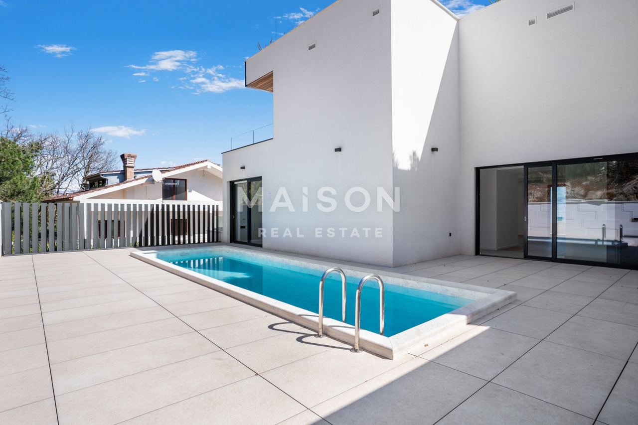 Appartamento u Opatiji, 217.01m², 3 sobe