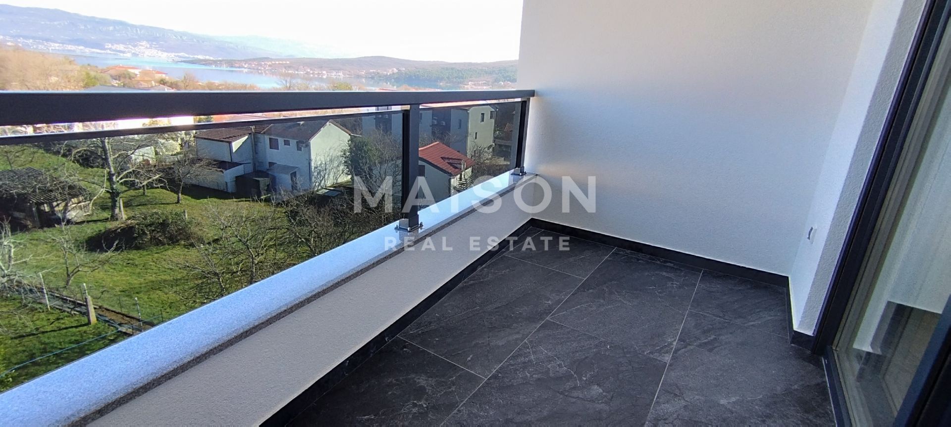 Appartamento u Krku, 64m², 3 sobe