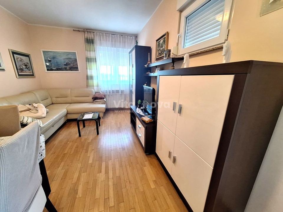 Stan u Zadru, 60m², 1 soba, slika 2