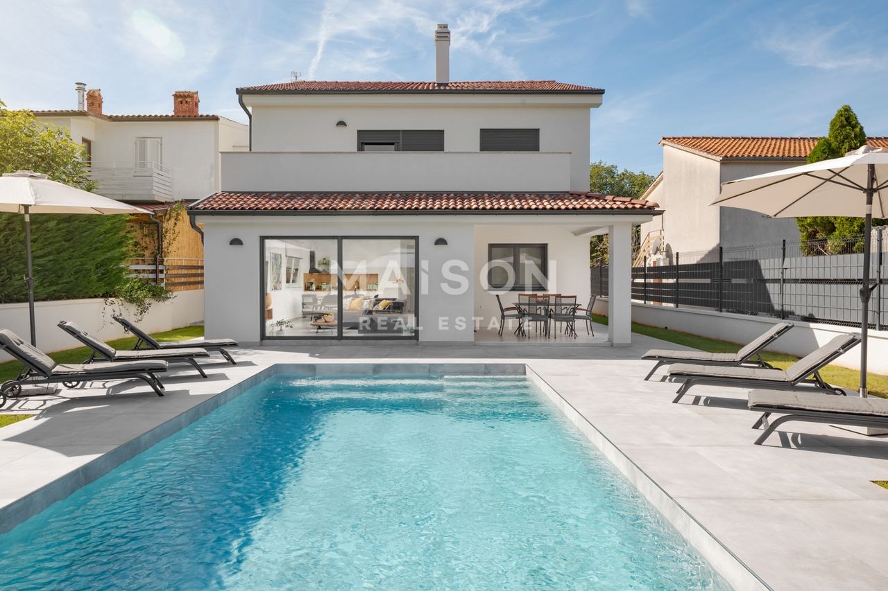 House u Medulinu, 245m², 6 soba