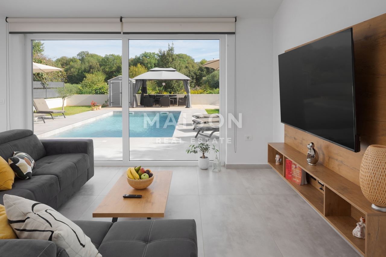 Casa u Medulinu, 245m², 6 soba, slika 3