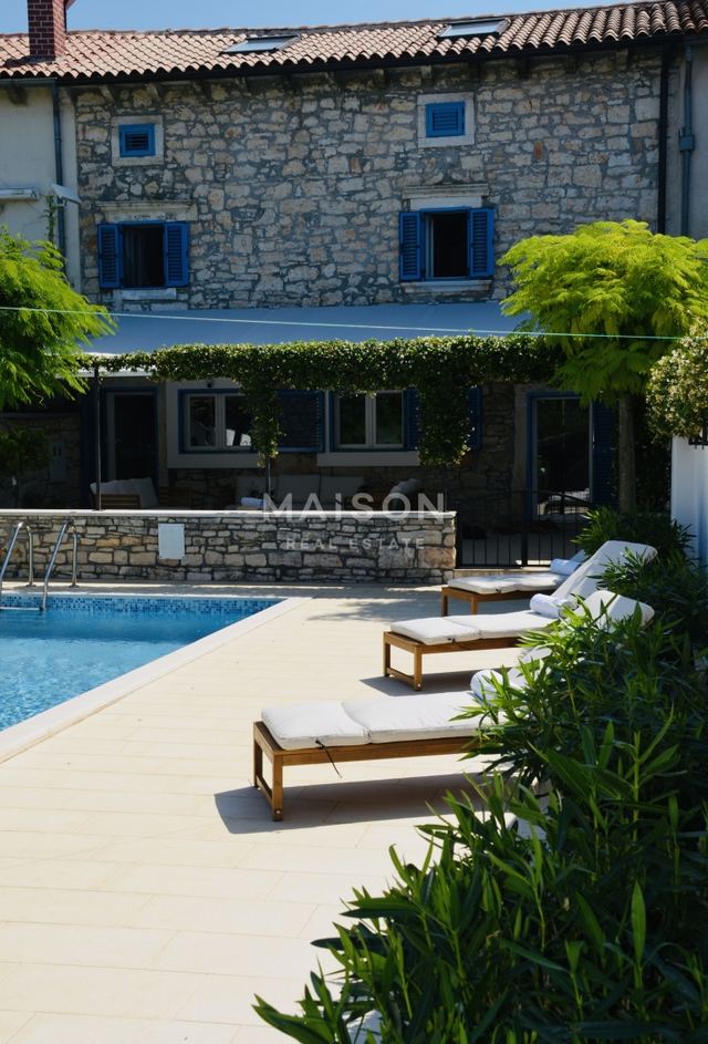 Casa u Svetvinčenatu, 200m², 4 sobe, slika 3