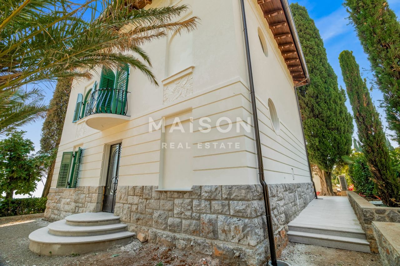 Haus u Opatiji, 260m², 4 sobe, slika 3