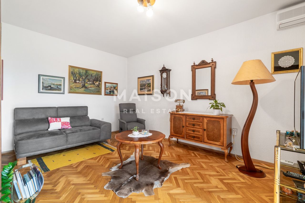Casa u Kostreni, 230m², 6 soba, slika 5