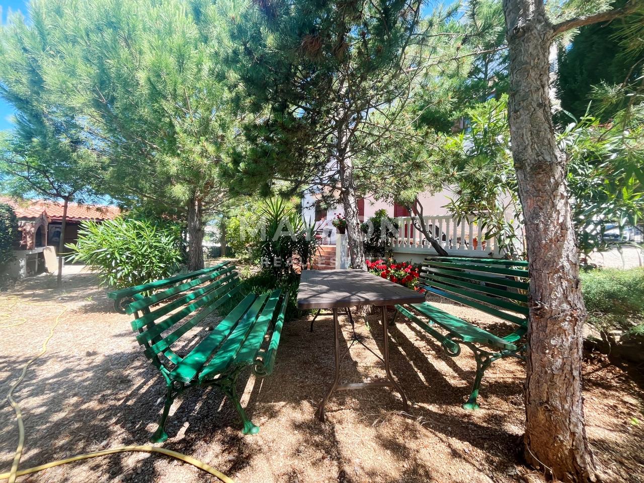 Kuća u Rabu, 300m², 8 soba, slika 4