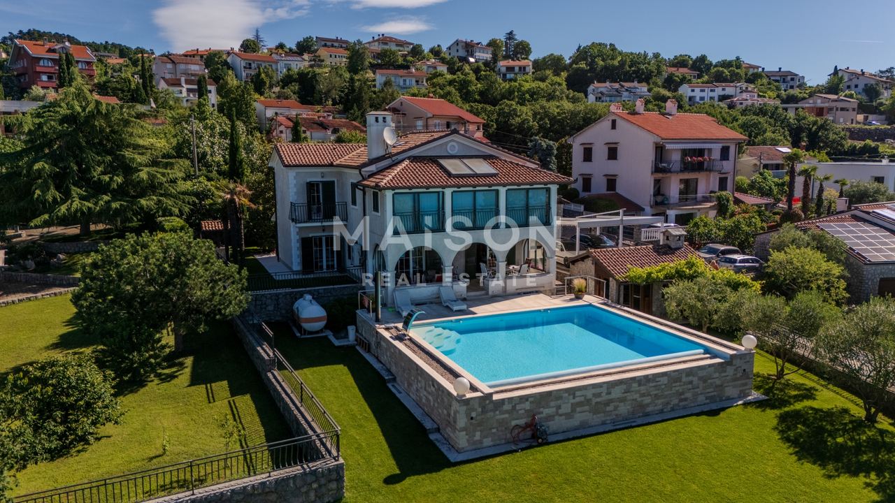 Kuća u Kastavu, 300m², 4 sobe