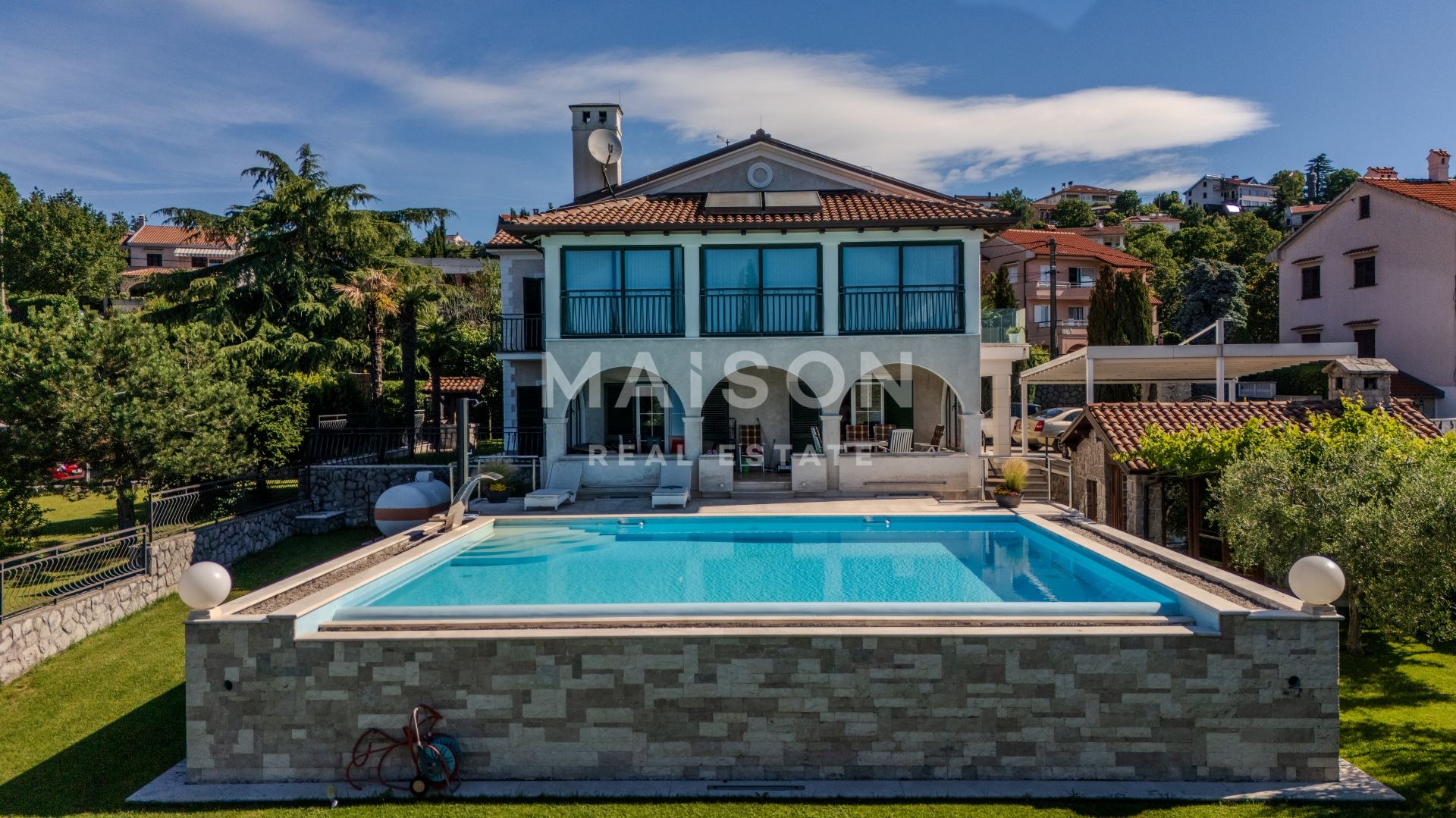 Kuća u Kastavu, 300m², 4 sobe, slika 3
