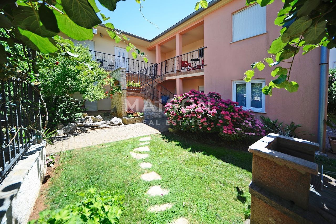 Kuća u Medulinu, 319m², 6 soba, slika 2