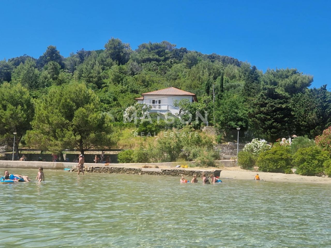 Casa u Rabu, 320m², 8 soba, slika 3