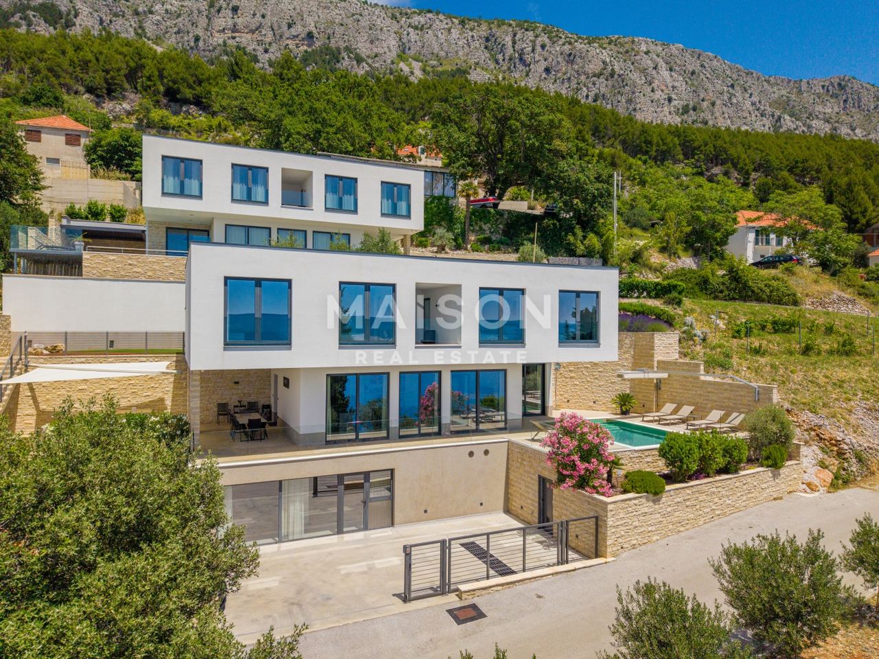 Casa u Omišu, 322m², 4 sobe