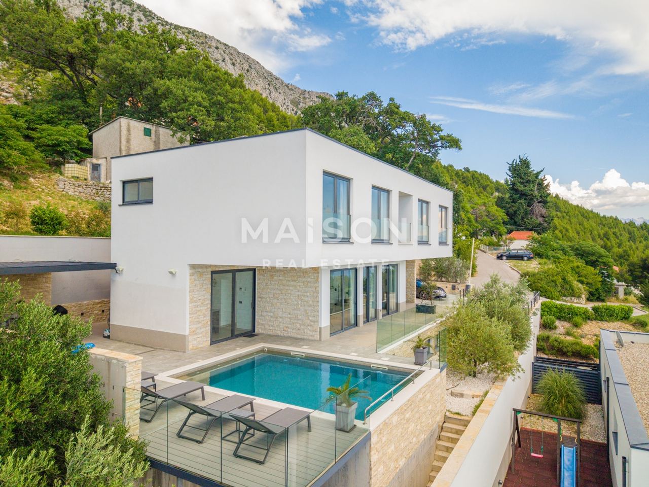 Casa u Omišu, 356m², 4 sobe