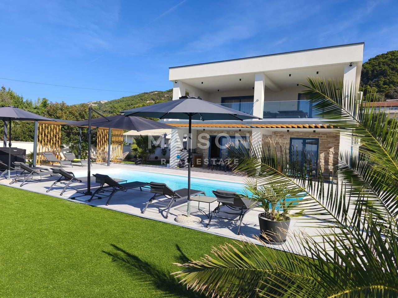 Haus u Rabu, 300m², 4 sobe, slika 2