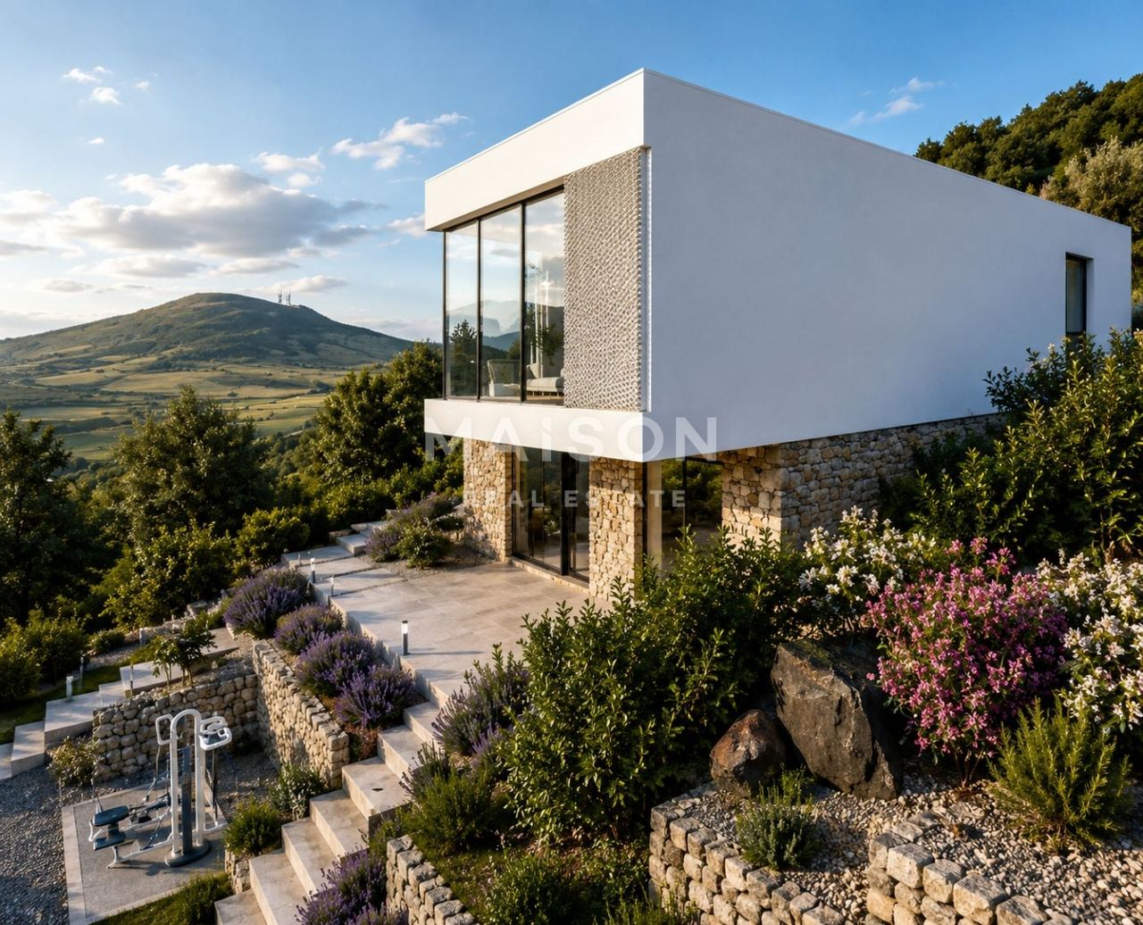 Kuća u Motovunu, 202m², 3 sobe, slika 3