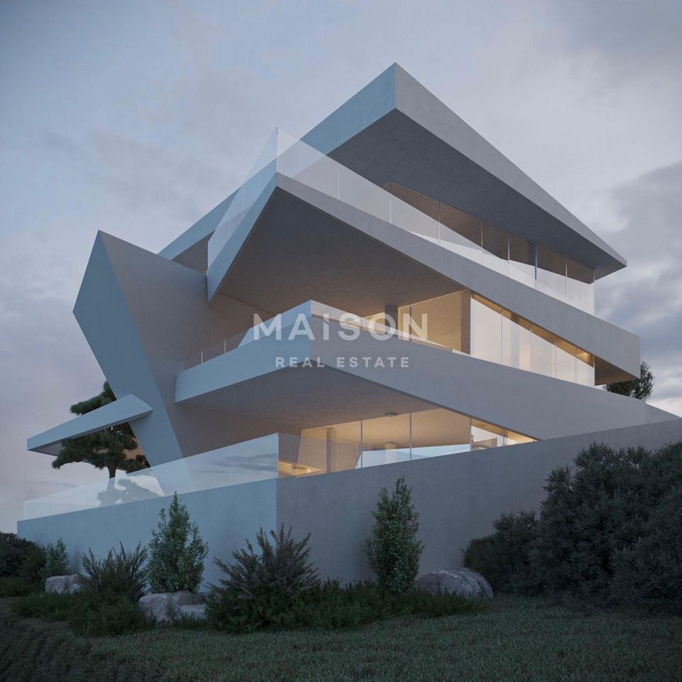 Kuća u Labinu, 420m², 4 sobe