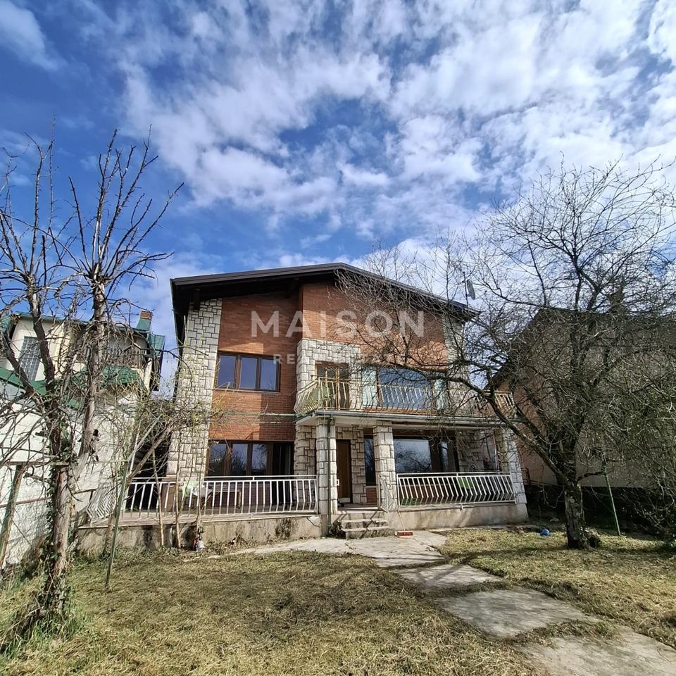 Kuća u Sisku, 400m², 5 soba