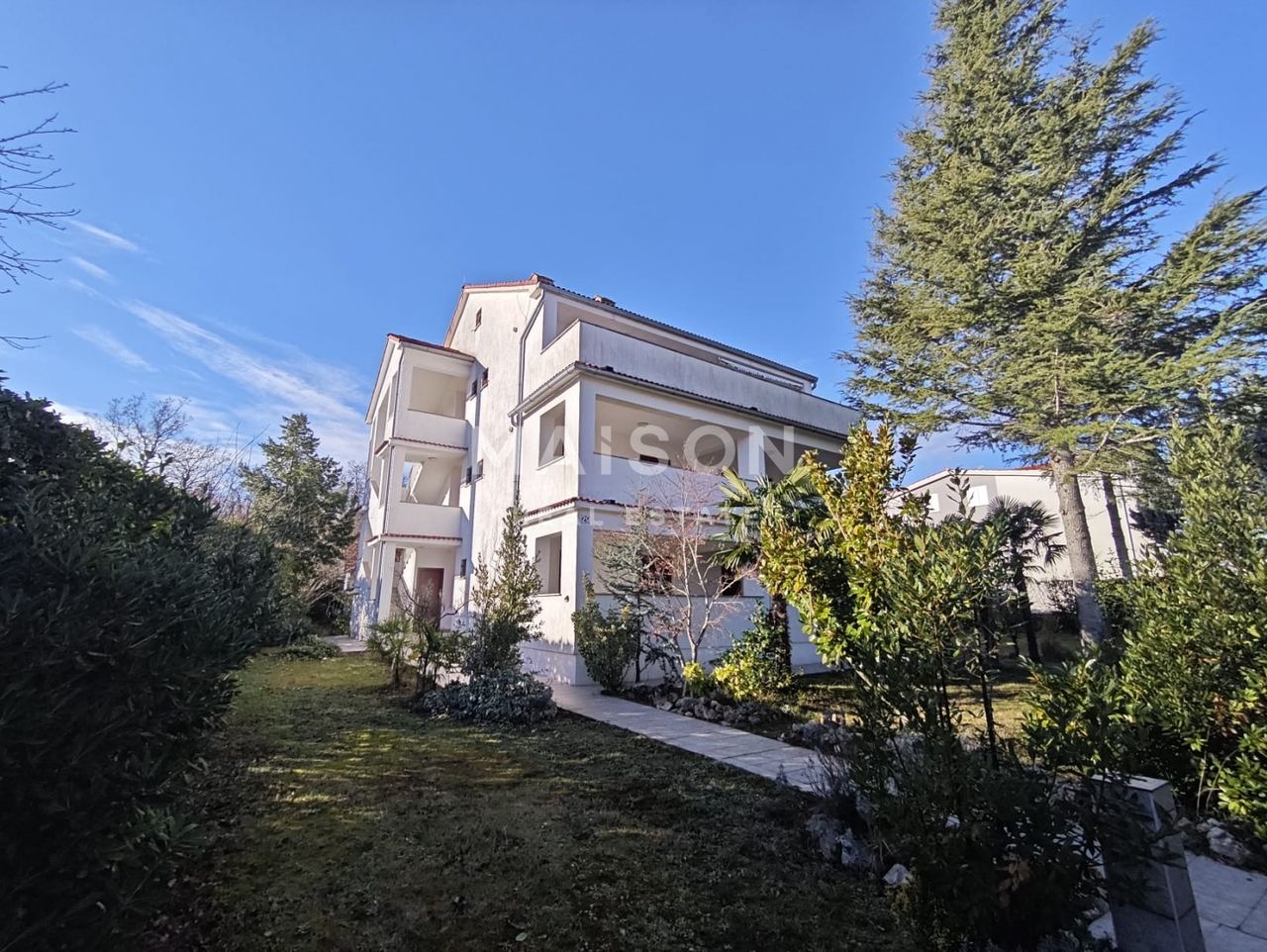House u Malinskoj - Dubašnici, 450m², 6 soba, slika 2