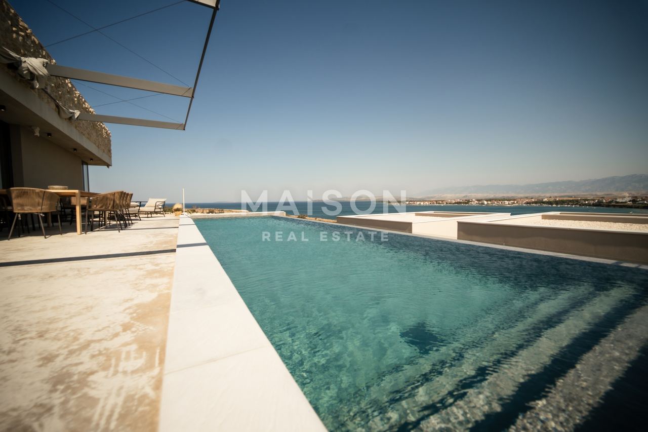 Kuća u Povljani, 295m², 4 sobe, slika 4