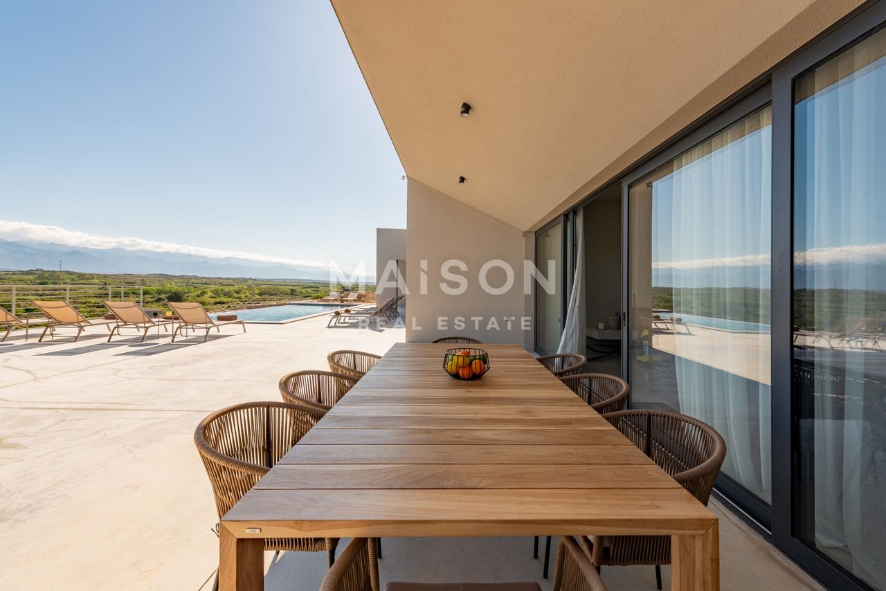 House u Povljani, 400m², 4 sobe, slika 5