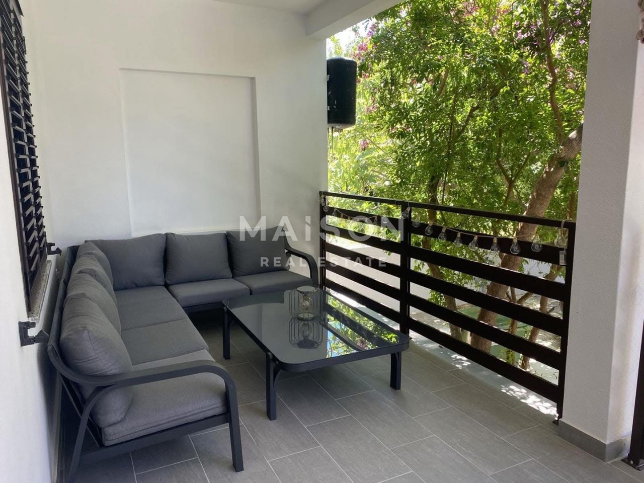 Kuća u Starigradu, 335.58m², 3 sobe, slika 2
