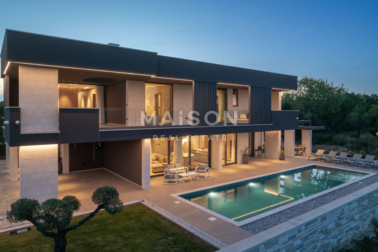 Casa u Marčani, 401m², 3 sobe, slika 4