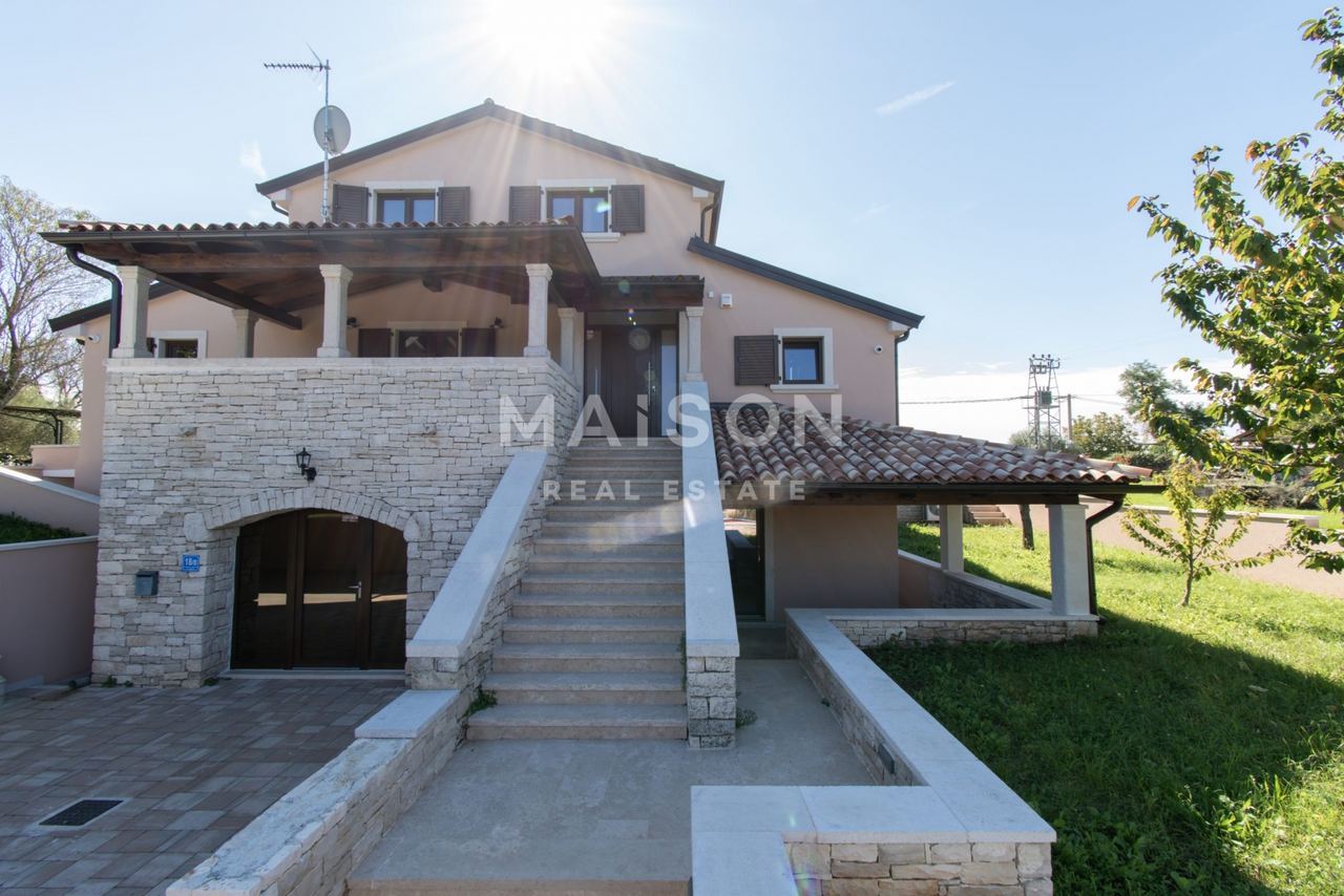 Kuća u Vrsaru, 400m², 4 sobe, slika 3