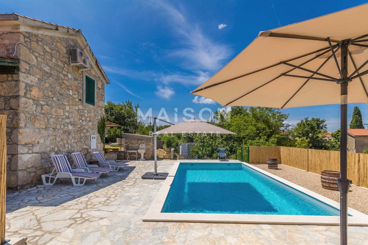 Kuća u Malinskoj - Dubašnici, 104m², 2 sobe, slika 3