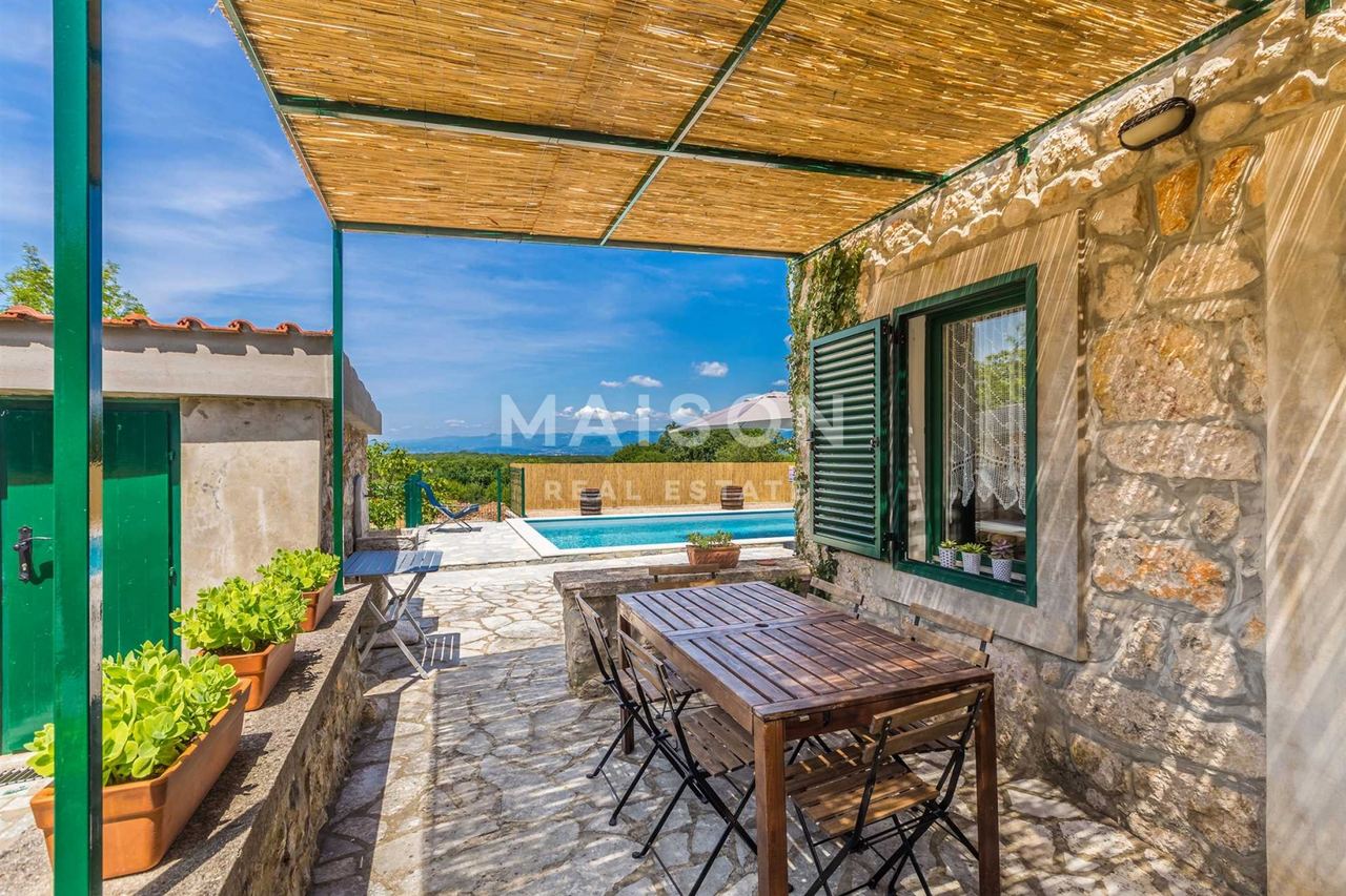 Kuća u Malinskoj - Dubašnici, 104m², 2 sobe, slika 4