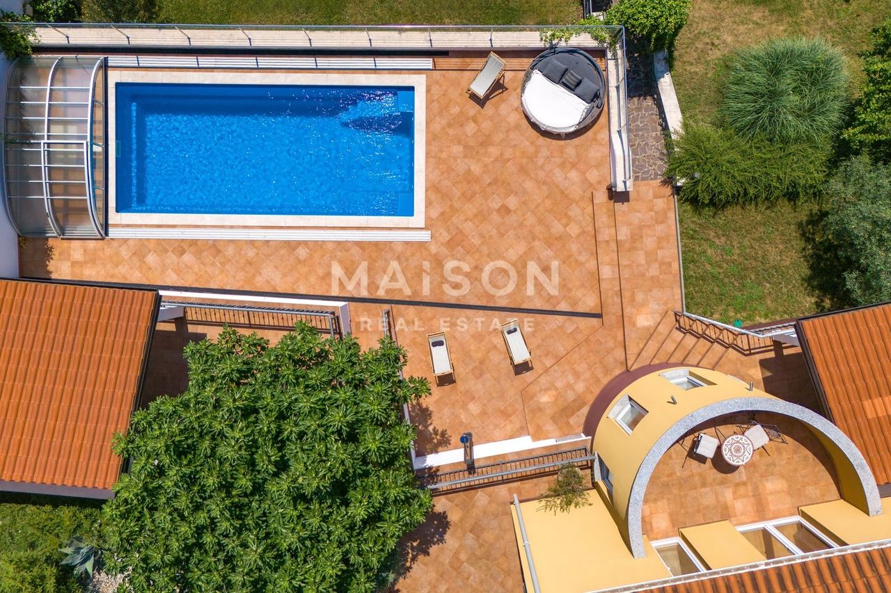 Casa u Opatiji, 270m², 5 soba, slika 3