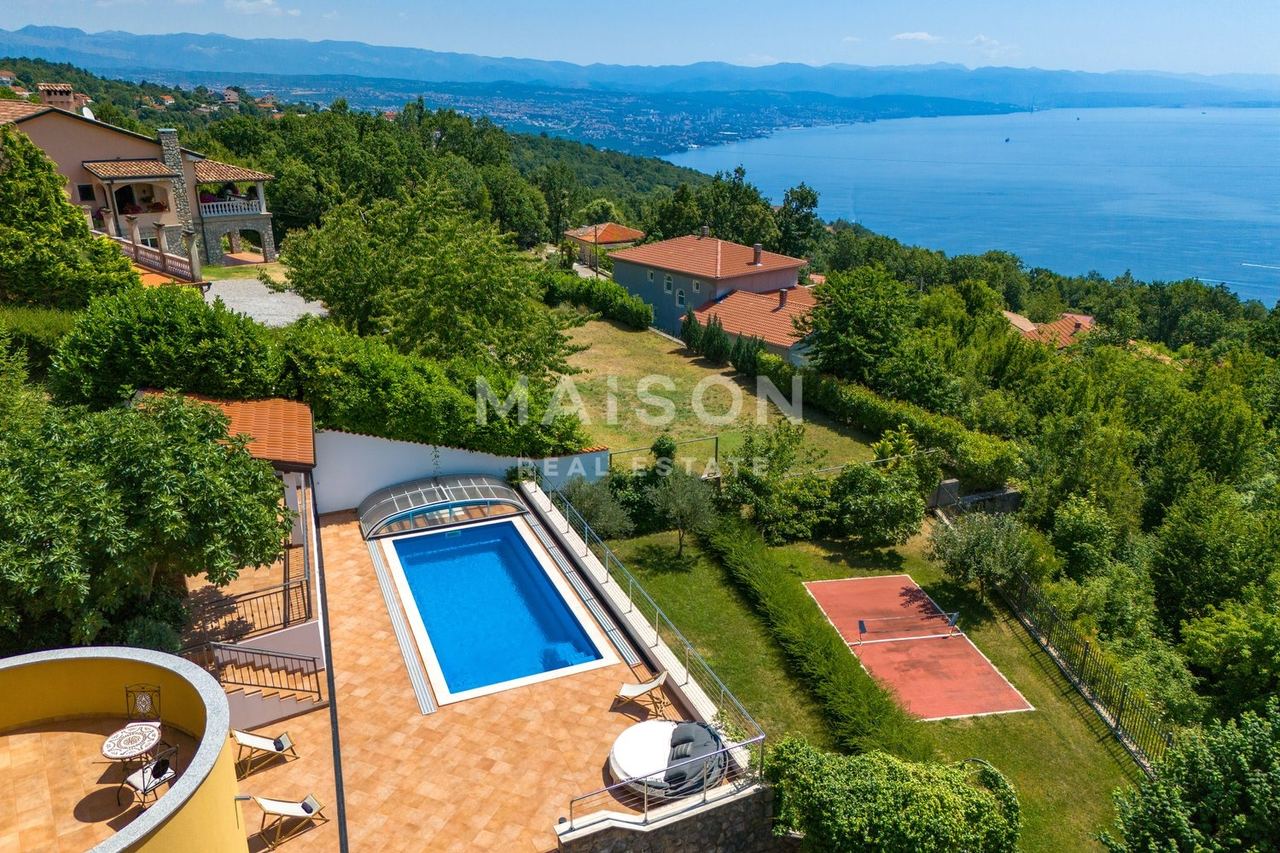 Casa u Opatiji, 270m², 5 soba, slika 4
