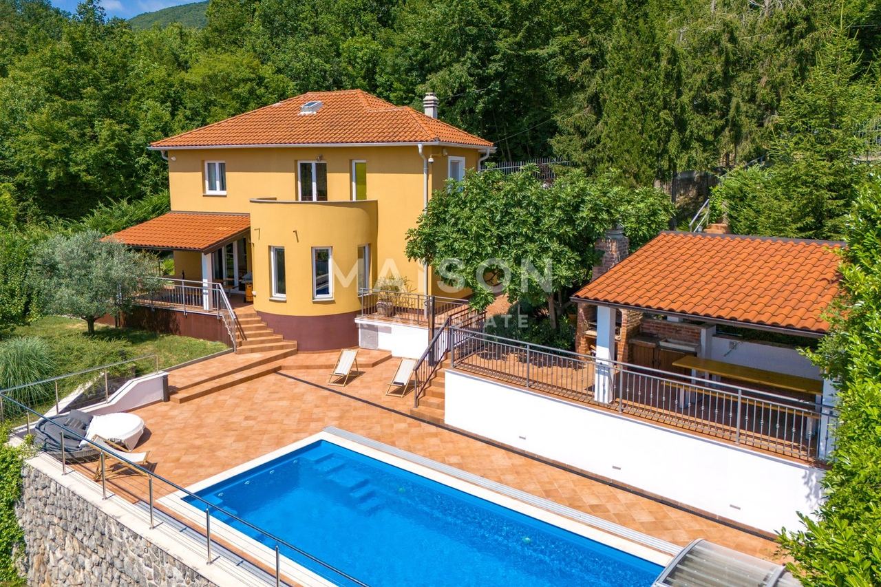 Casa u Opatiji, 270m², 5 soba, slika 5