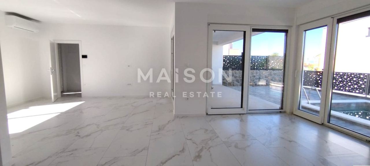 House u Malinskoj - Dubašnici, 170m², 4 sobe, slika 4