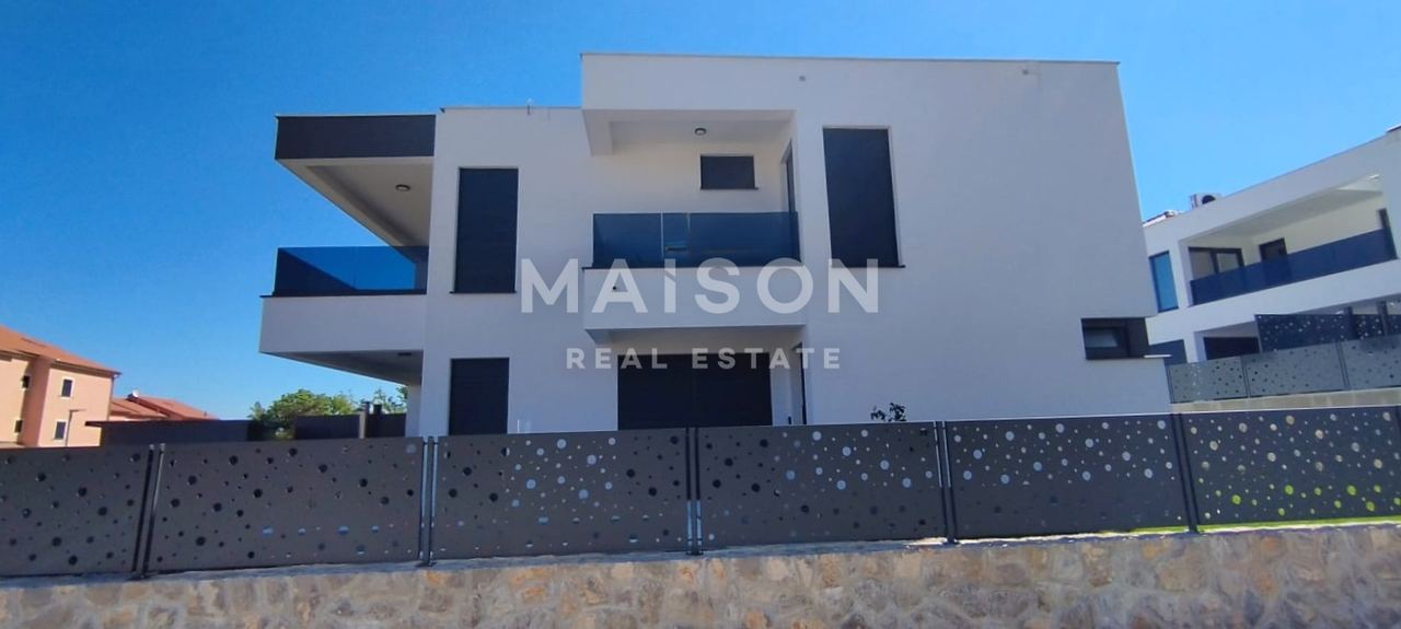 House u Malinskoj - Dubašnici, 139.8m², 3 sobe, slika 2