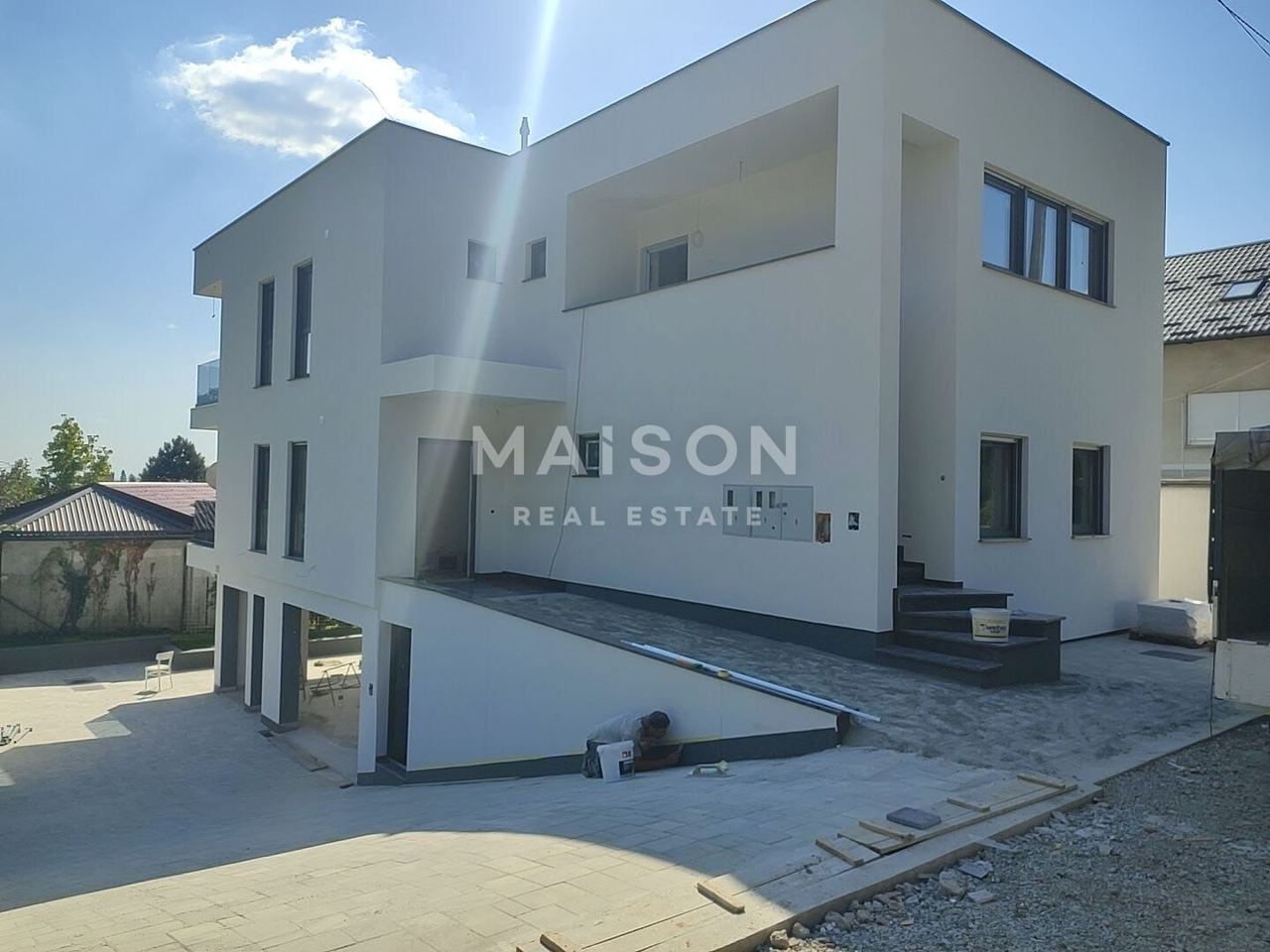 Haus u Zagrebu, 203.79m², 6 soba, slika 5