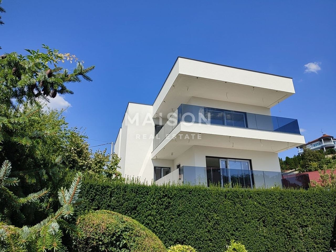 Haus u Zagrebu, 203.79m², 6 soba