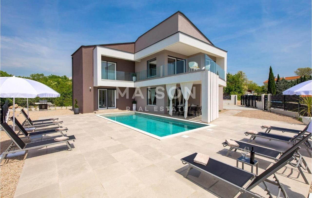 Kuća u Vrbniku, 175.47m², 4 sobe