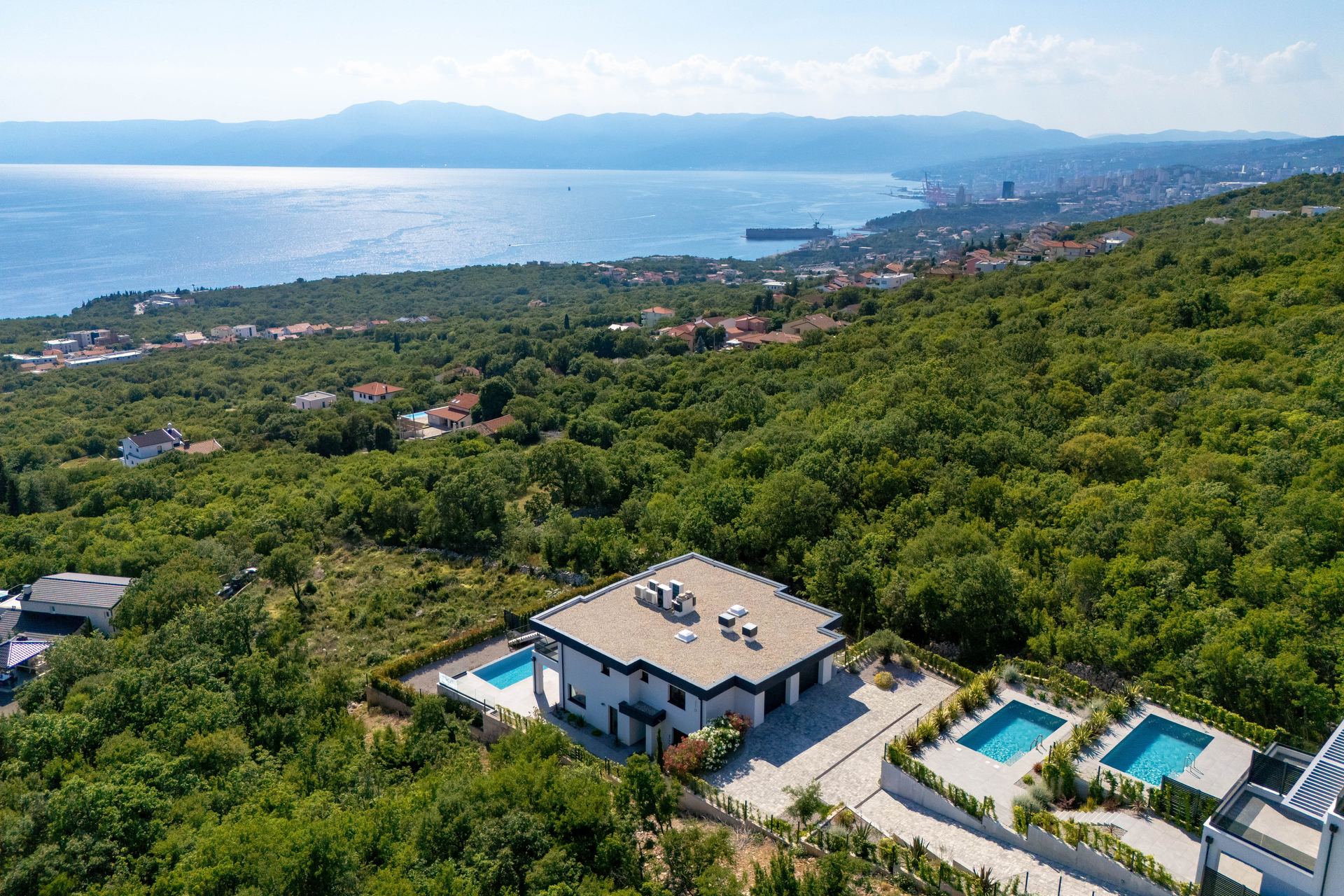 Kuća u Kostreni, 204.72m², 3 sobe, slika 3