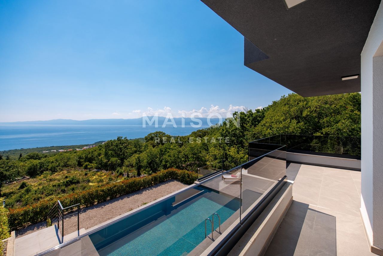 Casa u Kostreni, 204.64m², 3 sobe, slika 4