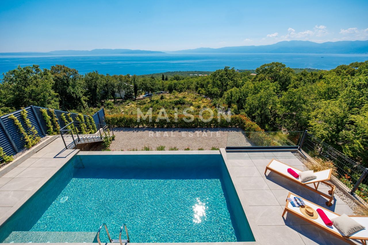 Casa u Kostreni, 204.64m², 3 sobe, slika 5