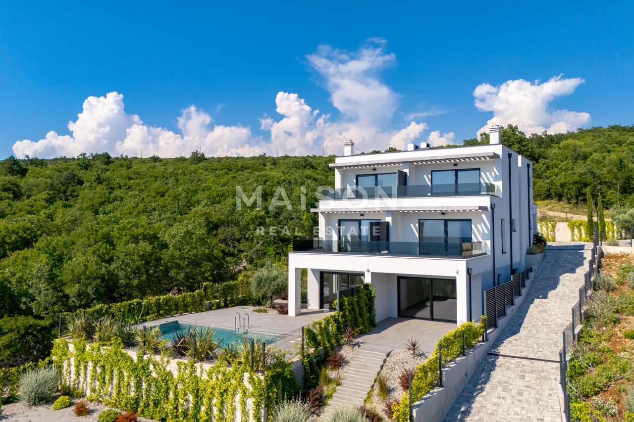 Casa u Kostreni, 203.67m², 3 sobe, slika 2