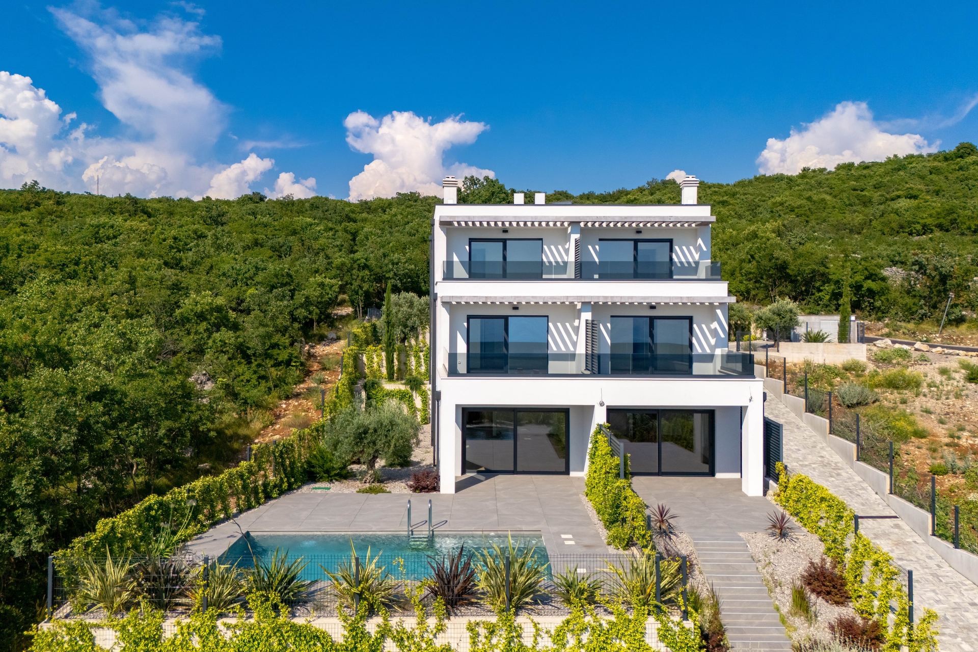 Casa u Kostreni, 203.67m², 3 sobe, slika 3
