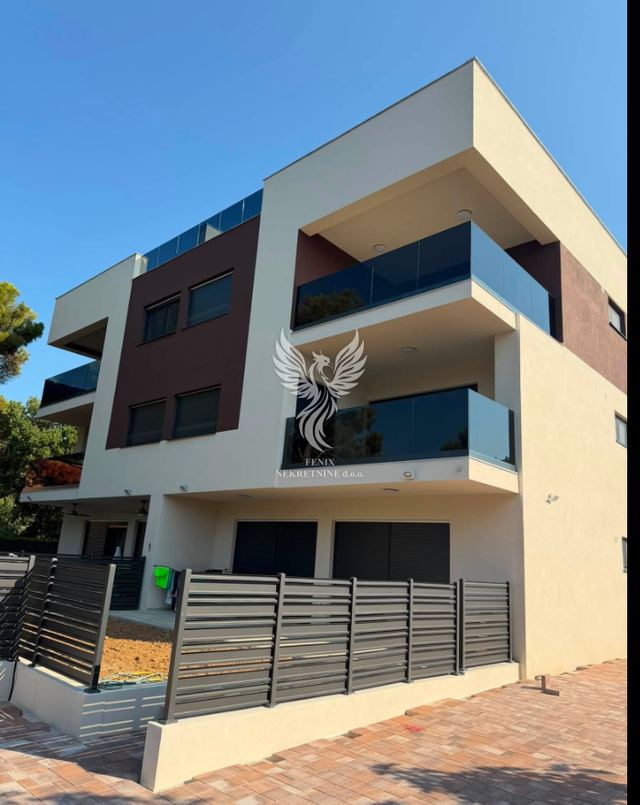 Apartment u Pakoštanama, 91.6m², 2 sobe