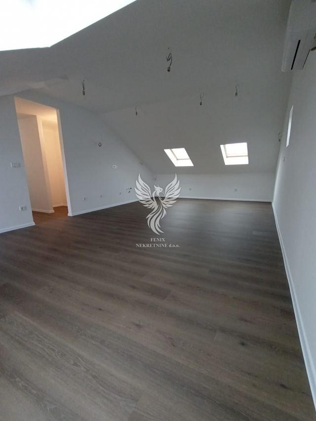 Stan u Splitu, 95.82m², 3 sobe, slika 2