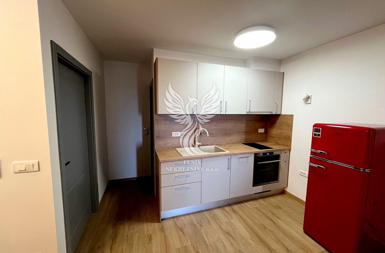 Stan u Baškoj Vodi, 180m², 3 sobe, slika 2