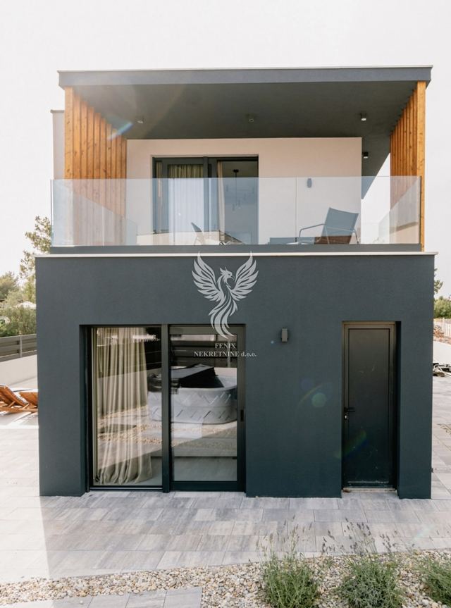 Kuća u Vodicama, 200m², 3 sobe, slika 5