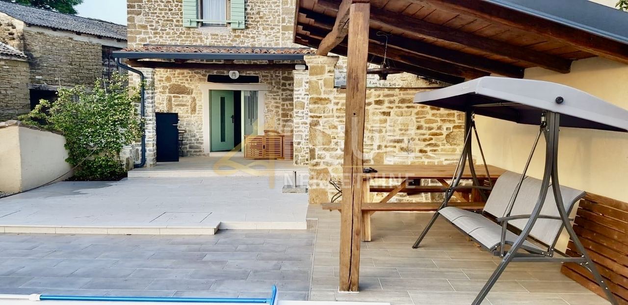 Casa u Motovunu, 115m², 3 sobe, slika 2