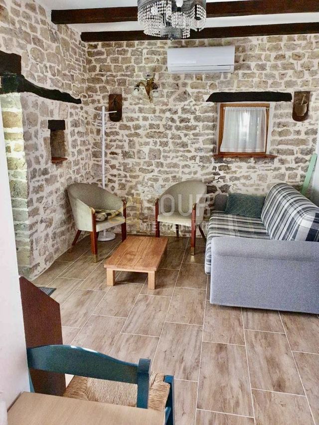 Casa u Motovunu, 115m², 3 sobe, slika 4