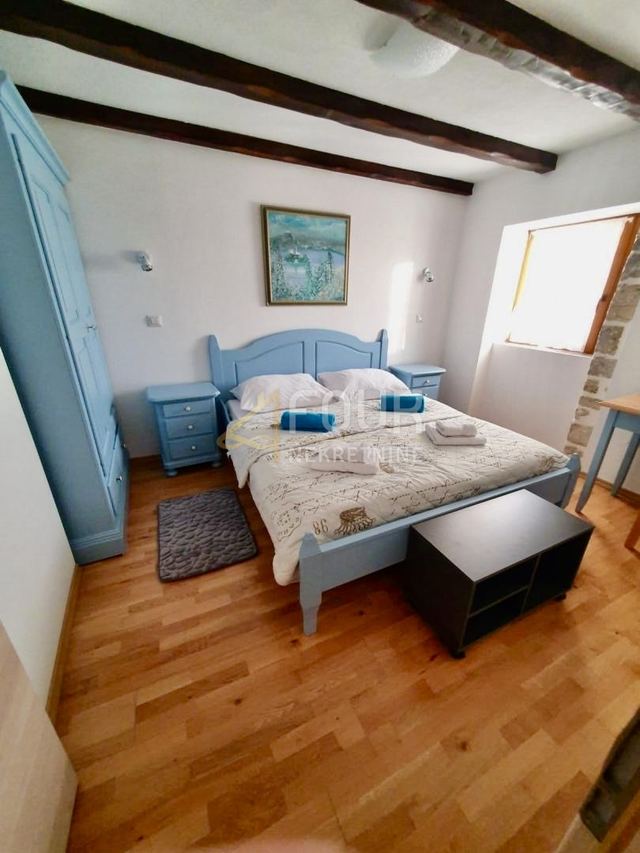 Casa u Motovunu, 115m², 3 sobe, slika 5