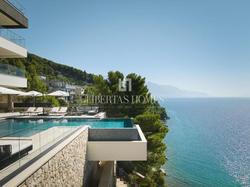 Casa u Omišu, 800m², 8 soba